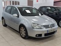 Usado VW Golf IV Sportline 102 CV (75 kW) 2005 Gris / plata Berlina