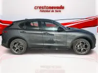 Usado Alfa Romeo Stelvio Veloce 210 CV (154 kW) 2023 Gris / plata SUV