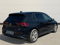 Usado VW Golf VIII Life 111 CV (81 kW) 2022 Negro Berlina