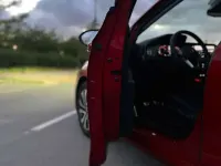 Usado VW Golf VIII Style 131 CV (96 kW) 2022 Rojo Utilitario