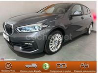 Usado BMW 118 Sport Line 136 CV (100 kW) 2021 Gris Utilitario