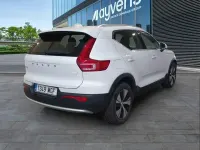 Usado Volvo XC40 Core 211 CV (155 kW) 2023 Blanco SUV