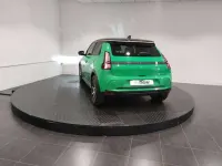 Usado Renault 5 E-Tech Techno 110 kW (150 CV) 2025 Verde Berlina