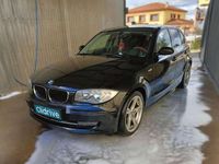 Usado BMW 118 150 CV (110 kW) 2007 Negro Utilitario