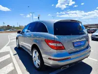 Usado Mercedes R300 190 CV (139 kW) 2011 Gris / plata Monovolumen