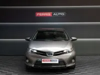 Usado Toyota Auris Hybrid Advance 136 CV (100 kW) 2013 Beige Utilitario