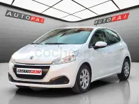 Usado Peugeot 208 Access 75 CV (55 kW) 2016 Blanco Utilitario