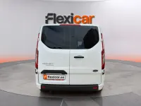 Usado Ford Tourneo Trend 131 CV (96 kW) 2020 Blanco Monovolumen