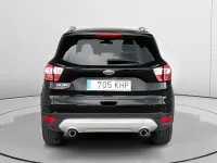 Usado Ford Kuga Titanium 120 CV (88 kW) 2018 Negro SUV