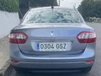 Usado Renault Fluence Dynamique 105 CV (77 kW) 2010 Gris / plata Berlina