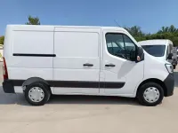 Usado Renault Master 135 CV (99 kW) 2023 Blanco Monovolumen