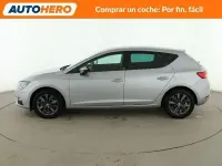 Usado Seat Leon Style 131 CV (96 kW) 2019 Gris Berlina