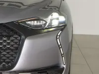 Usado DS Automobiles DS3 Crossback Performance 130 CV (95 kW) 2022 Gris SUV