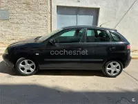 Usado Seat Ibiza Fresh 100 CV (73 kW) 2005 Negro Utilitario