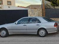 Usado Mercedes C280 Elegance 193 CV (141 kW) 1997 Gris / plata Berlina