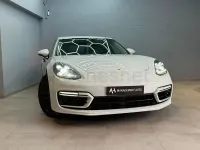 Usado Porsche Panamera Turbo 550 CV (404 kW) 2018 Blanco Utilitario