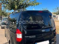 Usado Ford Tourneo Courier Sport 100 CV (73 kW) 2018 Negro Monovolumen