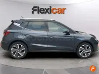 Usado Seat Arona FR 150 CV (110 kW) 2024 Gris / plata SUV