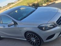 Usado Mercedes B200 AMG line 136 CV (100 kW) 2014 Gris / plata Monovolumen