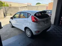 Usado Ford Fiesta Trend 82 CV (60 kW) 2017 Blanco Utilitario
