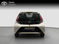 Usado Toyota Aygo X-play 69 CV (50 kW) 2015 Blanco Utilitario