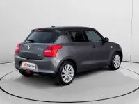 Usado Suzuki Swift 83 CV (61 kW) 2023 Gris Utilitario