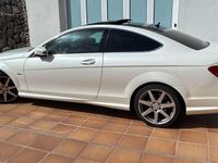 Usado Mercedes C250 204 CV (150 kW) 2014 Blanco Coupe