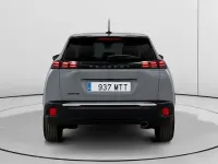 Usado Peugeot 2008 Active 100 CV (73 kW) 2024 Gris SUV