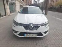 Usado Renault Mégane IV Bose Edition 130 CV (95 kW) 2018 Blanco Berlina