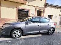 Usado Renault Mégane Dynamique 105 CV (77 kW) 2009 Gris / plata Berlina