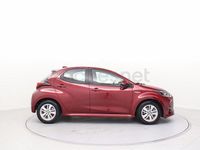 Usado Toyota Yaris Hybrid Active 116 CV (85 kW) 2021 Rojo Berlina