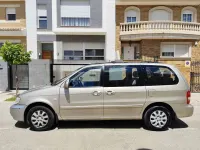 Usado Kia Carnival LX 144 CV (105 kW) 2005 Beige Monovolumen