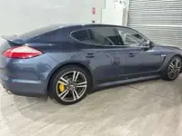 Usado Porsche Panamera 4S 400 CV (294 kW) 2010 Azul Utilitario