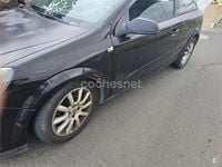 Usado Opel Astra GTC Enjoy 90 CV (66 kW) 2007 Negro Berlina