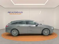 Usado Mercedes CLA220 Shooting Brake 190 CV (139 kW) 2021 Gris / plata Familiar
