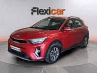 Usado Kia Stonic 101 CV (74 kW) 2024 Rojo SUV