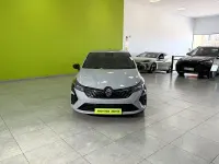 Usado Renault Clio V Techno 90 CV (66 kW) 2026 Gris / plata Berlina
