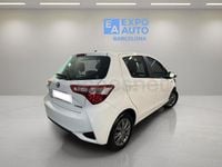 Usado Toyota Yaris Hybrid 100 CV (73 kW) 2017 Blanco Berlina