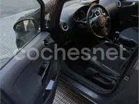Usado Opel Corsa Selective 85 CV (62 kW) 2014 Negro Utilitario
