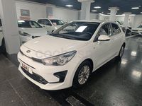 Usado Kia Rio 84 CV (61 kW) 2020 Blanco Berlina