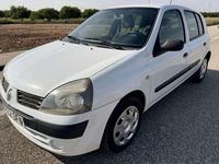 Usado Renault Clio II Authentique 60 CV (44 kW) 2005 Blanco Utilitario