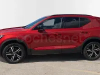 Usado Volvo XC40 Plus 163 CV (119 kW) 2024 Rojo SUV