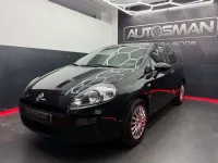 Usado Fiat Punto Pop 69 CV (50 kW) 2015 Negro Utilitario