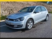 Usado VW Golf VII Advance 105 CV (77 kW) 2014 Gris / plata Berlina