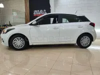 Usado Hyundai i20 84 CV (61 kW) 2019 Blanco Utilitario