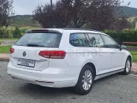 Usado VW Passat Advance 120 CV (88 kW) 2015 Blanco Familiar