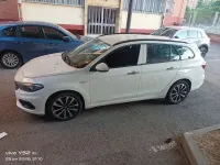Usado Fiat Tipo Easy 120 CV (88 kW) 2018 Blanco Familiar