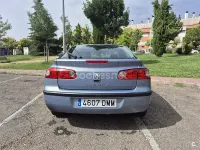 Usado Renault Laguna II Authentique 110 CV (80 kW) 2005 Gris / plata Berlina