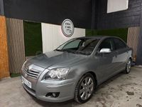 Usado Toyota Avensis Executive 126 CV (92 kW) 2008 Gris / plata Berlina