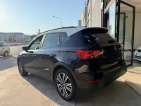 Usado Seat Arona Style 110 CV (80 kW) 2023 Negro SUV